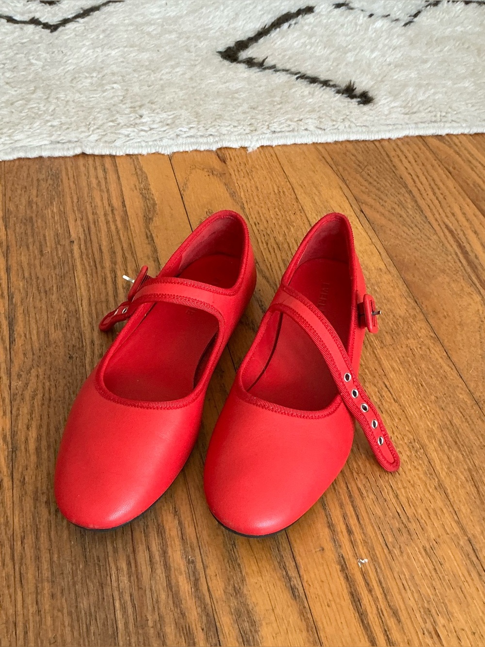 Everlane ‘Day Buckle Mary Jane’ in red.